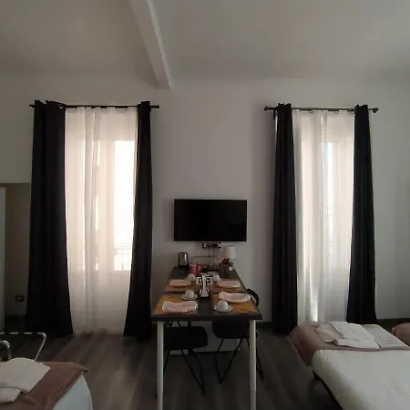 Pensjonat Domus Nikolai Bari