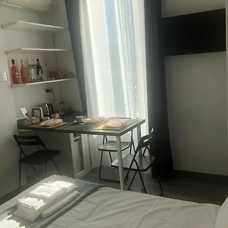 Domus Nikolai And Terrace-central Guest house Bari