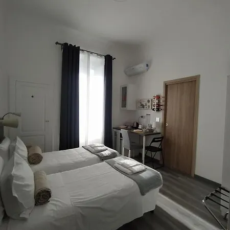 Domus Nikolai And Terrace-central Guest house Bari