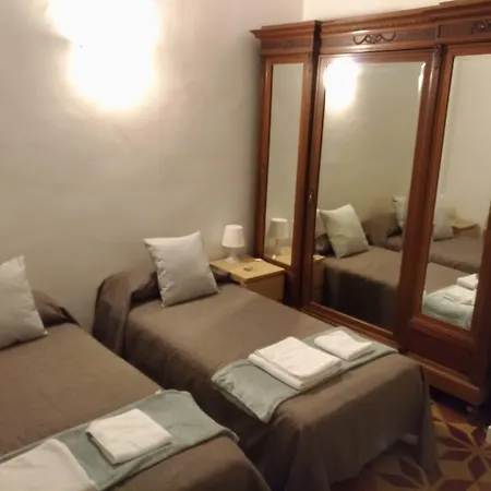 Domus Nikolai And Terrace-central Guest house Bari