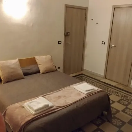Domus Nikolai And Terrace-central Guest house Bari