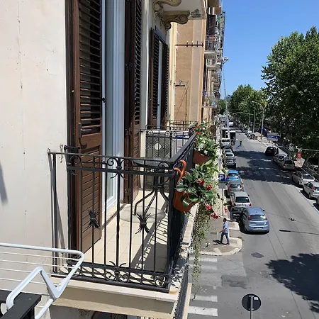Domus Nikolai And Terrace-central Guest house