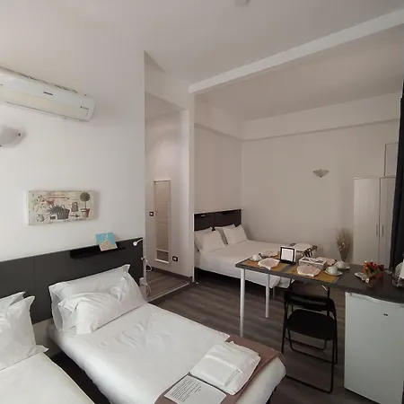 Domus Nikolai And Terrace-central Guest house Bari